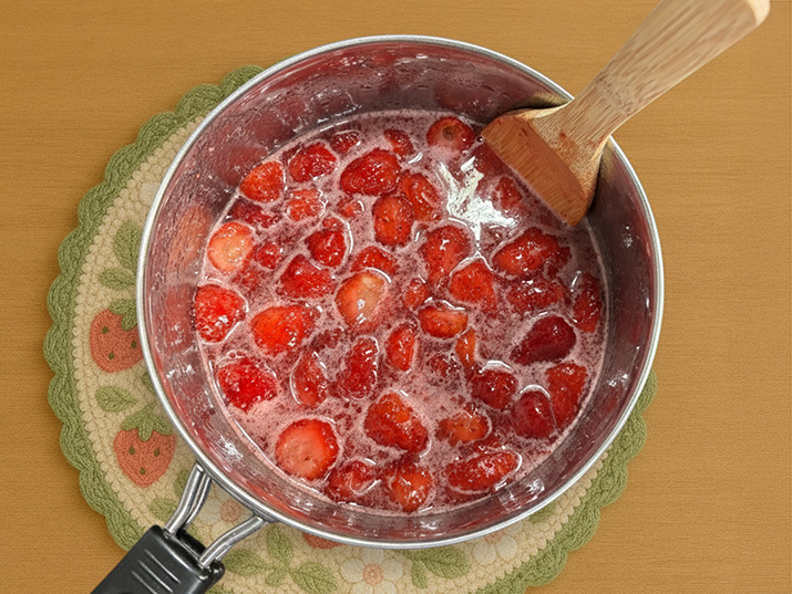 赤毛のアンの「いちご水」を作ってみました!